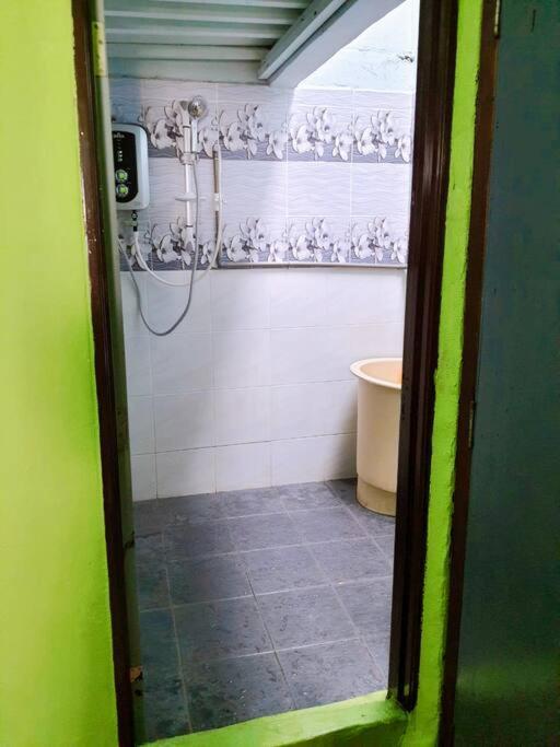 Syukur Homestay อิโปห์ ภายนอก รูปภาพ