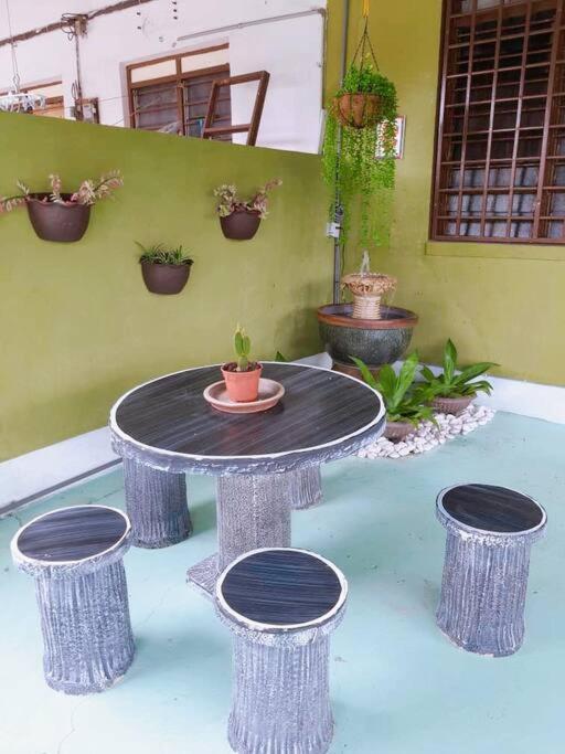 Syukur Homestay อิโปห์ ภายนอก รูปภาพ