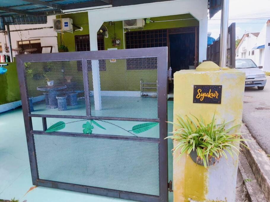 Syukur Homestay อิโปห์ ภายนอก รูปภาพ